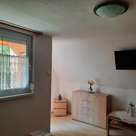 Dora Apartmanhaz Lejlighed Zalakaros