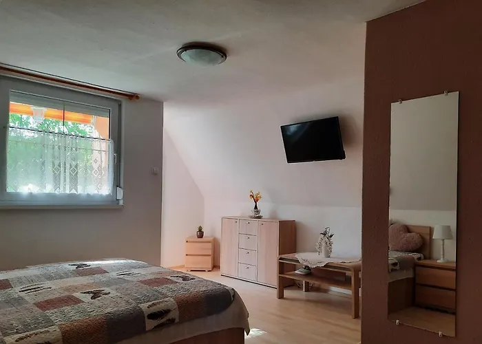 Dora Apartmanhaz Lägenhet