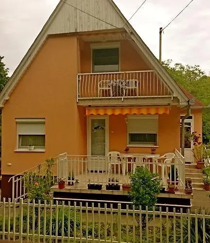 Dora Apartmanhaz Lägenhet